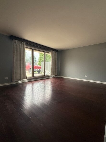 Building Photo - 8817 W 84th St