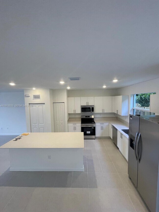 Foto del edificio - 1066 SE 2nd St