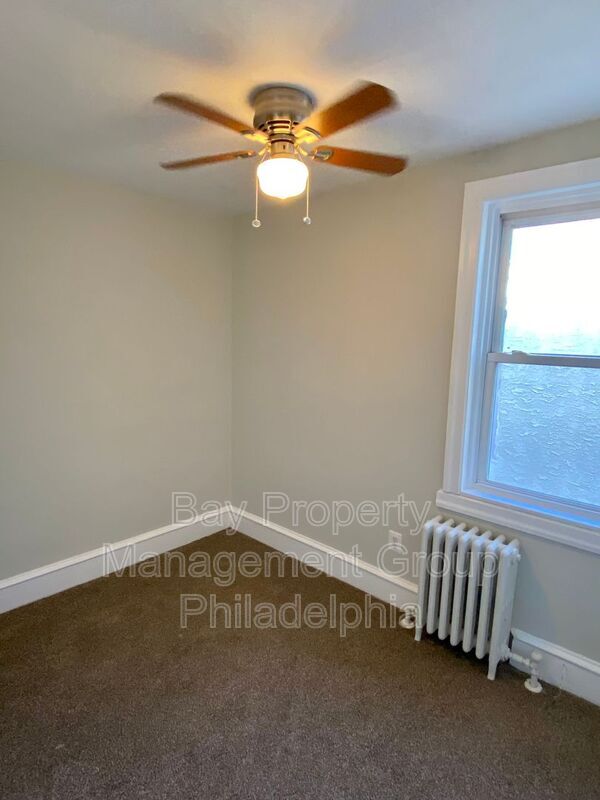 Building Photo - 448 Mechanic St