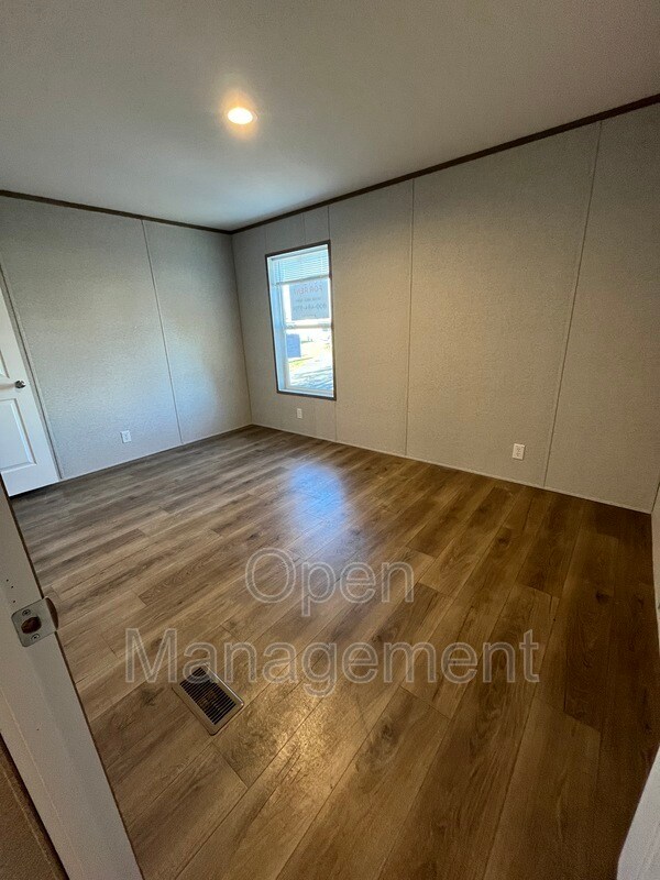 Building Photo - 4015 Tower Ave