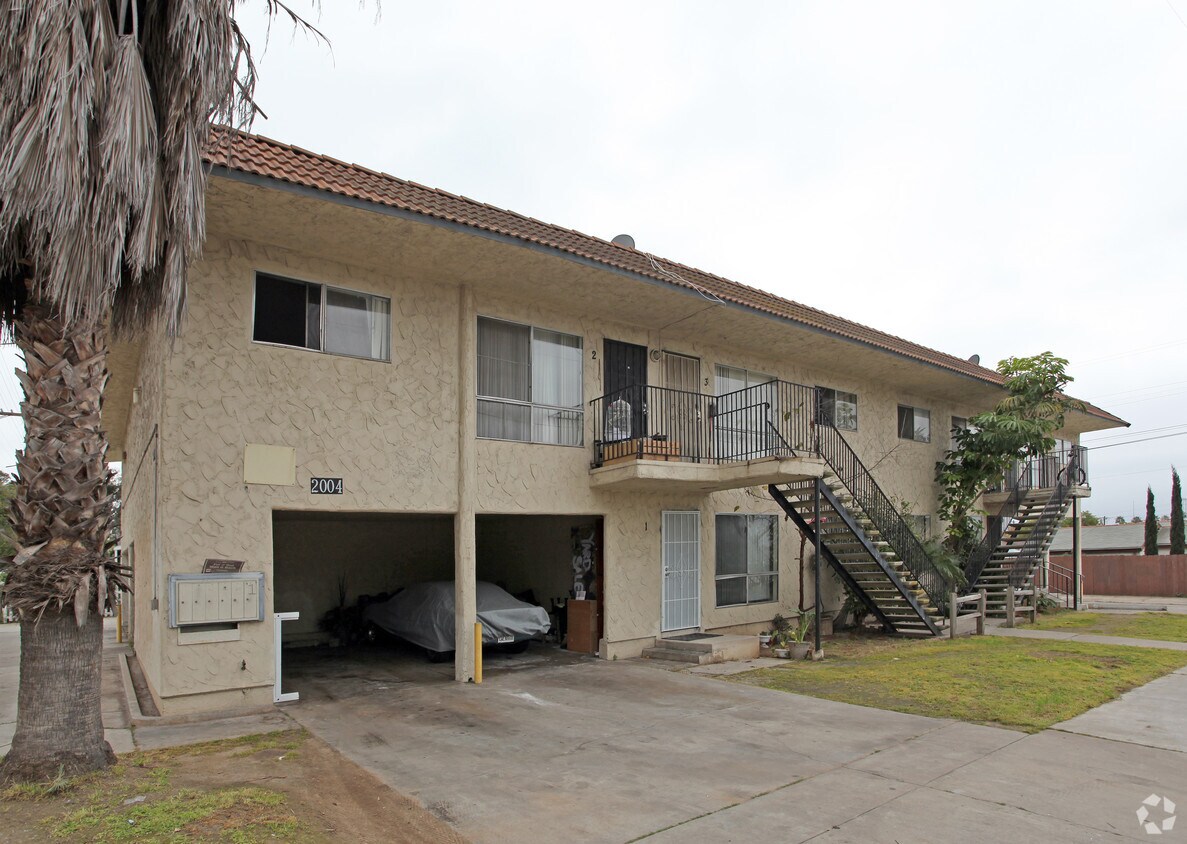 Primary Photo - 2004 D Ave