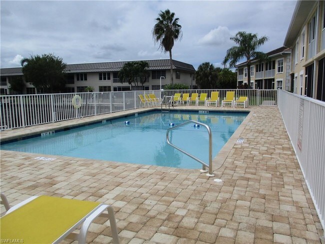 Foto del edificio - 1942 Beach Pkwy