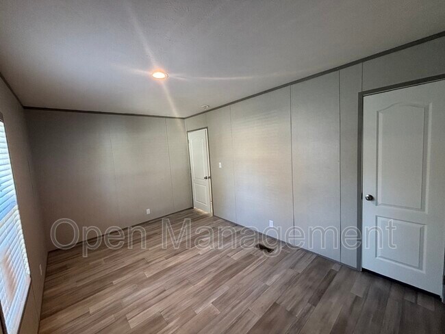 Foto del edificio - 356 Bayhead Dr