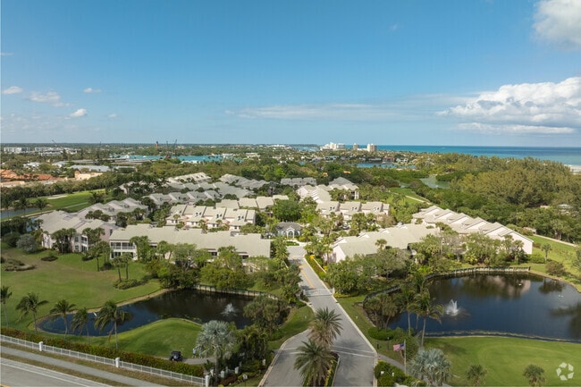 Aerial Photo - Ocean Trail Gatehouse