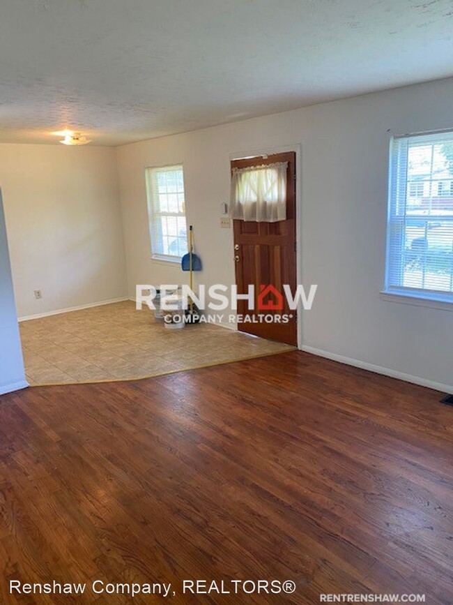 Foto del edificio - 3 br, 1 bath House - 1625 Buxton Ave