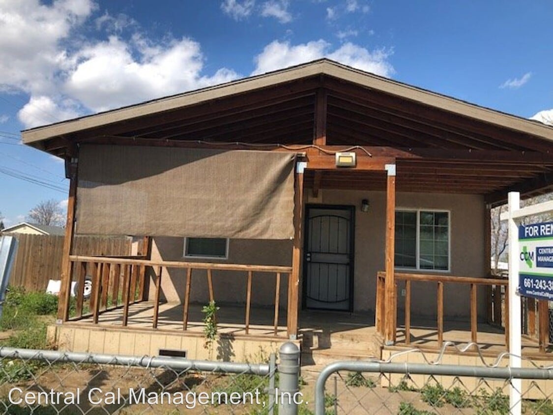 190 Hudson Dr, Bakersfield, CA 93307 Room for Rent in Bakersfield, CA