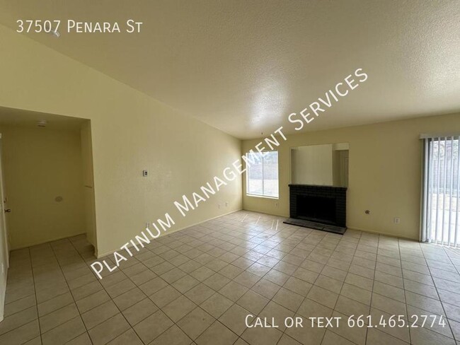 Building Photo - 37507 Penara St