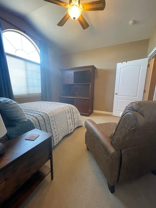 Building Photo - 2932 Road 12.8 NW