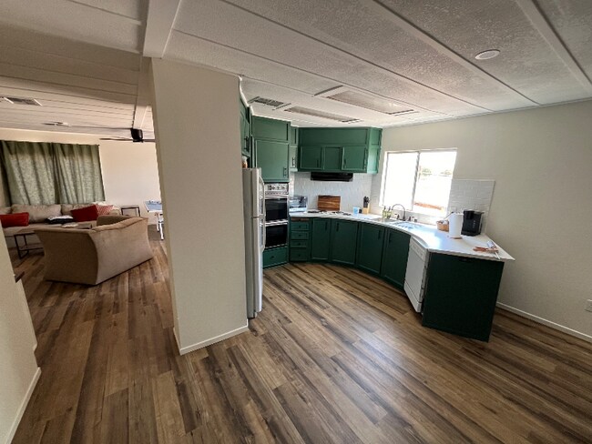 Foto del edificio - 48382 Silver Valley Rd