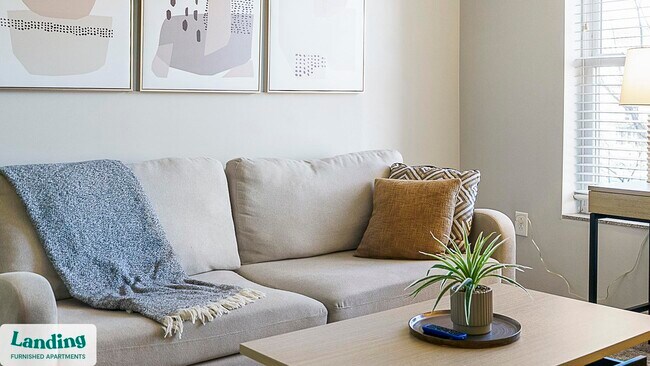 Foto del edificio - 335 W 9th St