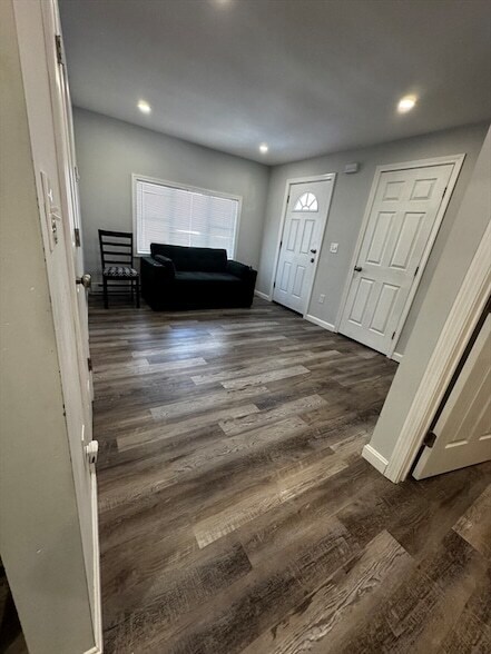 Foto del edificio - 8 Chamberlain Rd