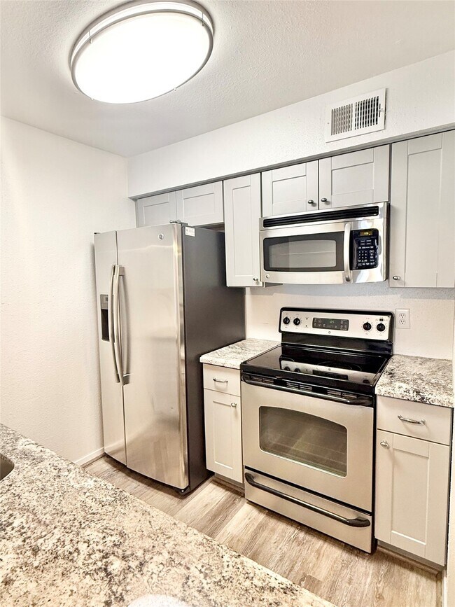 Foto del edificio - 4639 Wild Indigo St