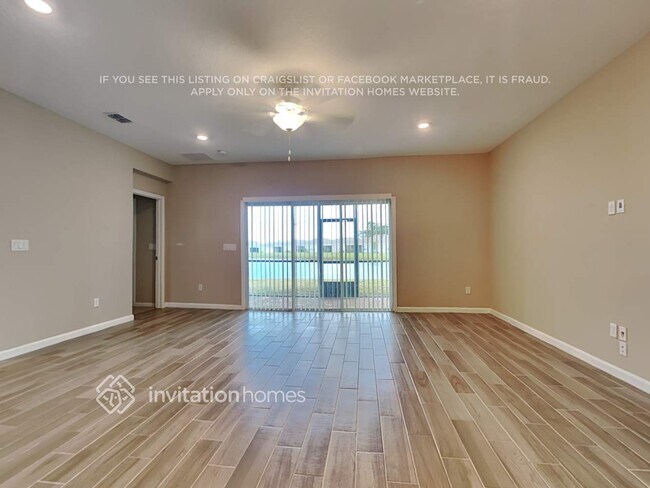 Foto del edificio - 7539 Chervil St