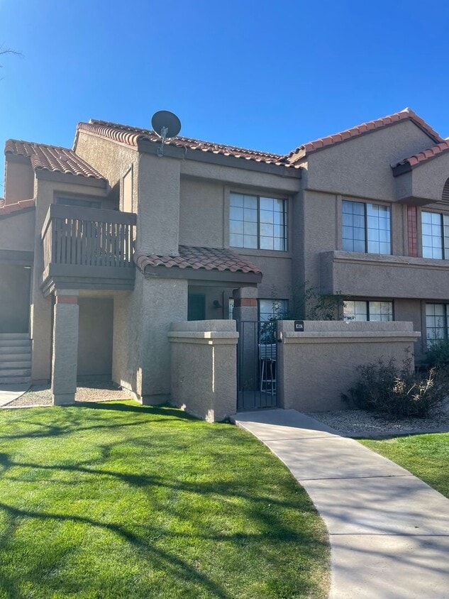 Foto principal - 700 E Mesquite Ave