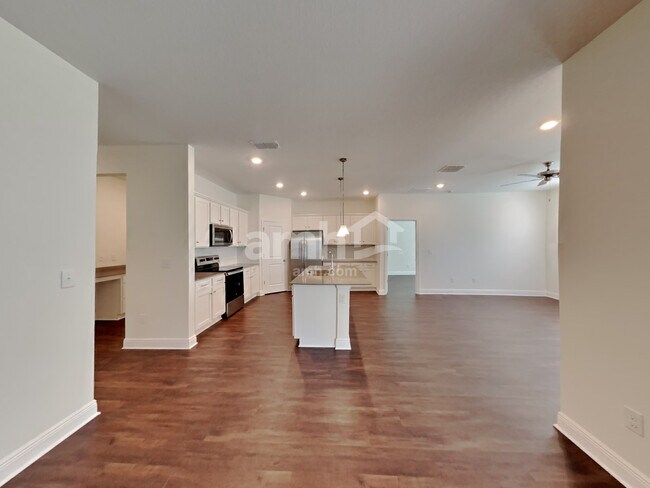 Foto del edificio - 27490 St Andrews Avenue