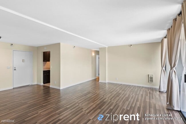 Building Photo - 2 br, 1.5 bath Condo - 801 Franklin Street...