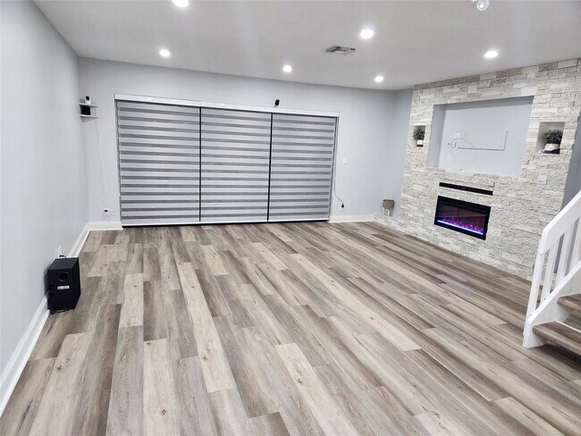 Foto del edificio - 3667 Carambola Cir N