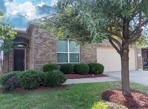 Building Photo - 5933 Comanche Peak Dr