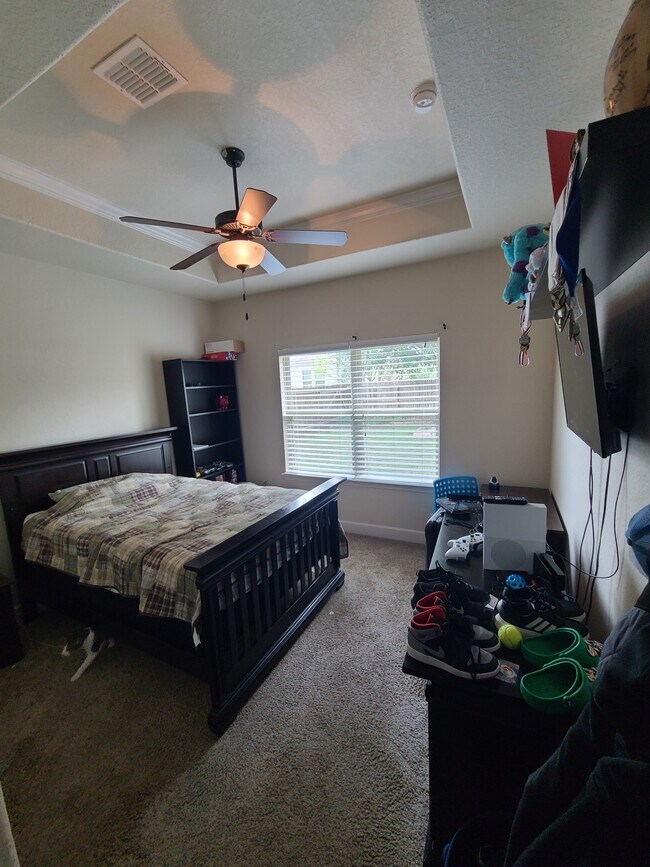 Foto del edificio - 15508 Fox Ln