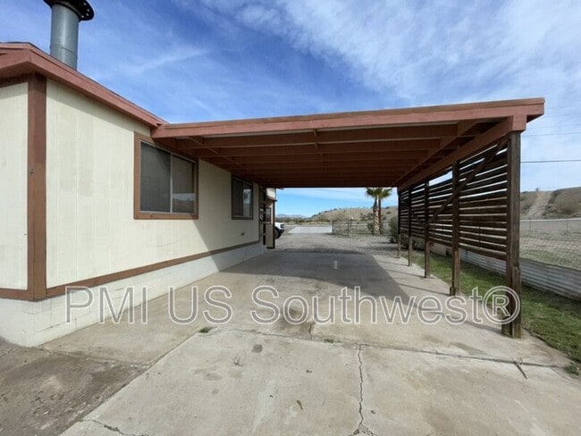 Foto del edificio - 1054 Riverview Dr
