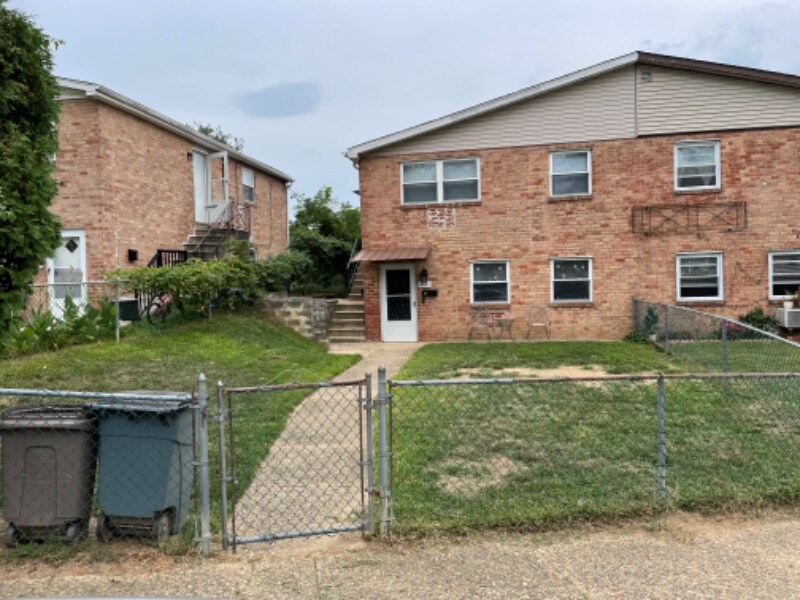 502 Foster St Unit 2 FL, Philadelphia, PA 19116 Apartment for Rent in