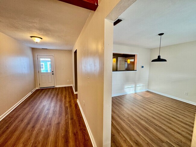 Foto del edificio - Beautiful Ranch Style Home