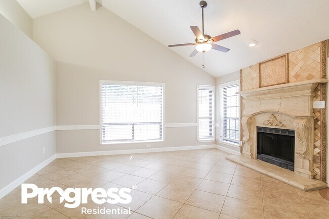 Foto del edificio - 4210 Hawk Meadow Dr