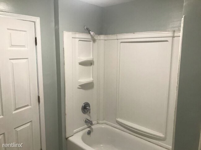 Foto del edificio - 3 br, 1 bath House - 216 High St, Somerset KY