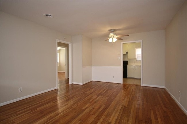 Building Photo - 8819 Timberside Dr