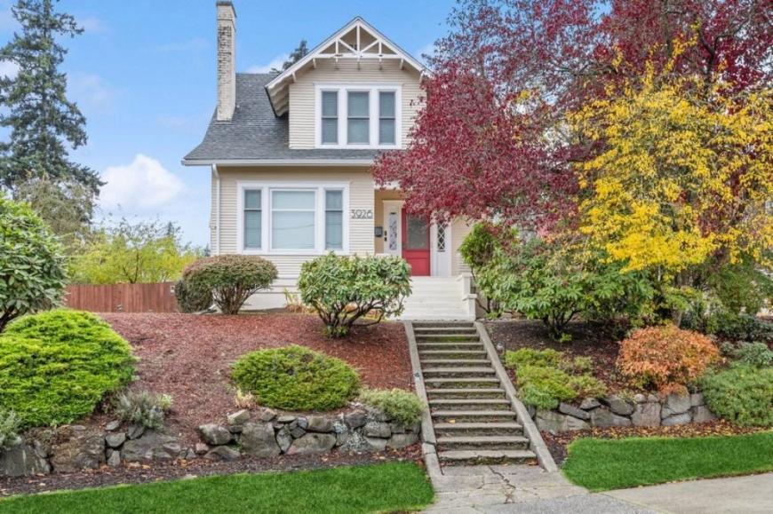 Foto principal - 3 bedroom in Everett WA 98201