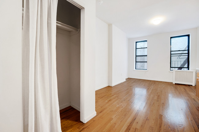 Building Photo - 1155 Third Ave