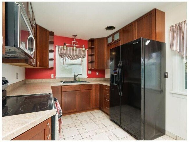 Foto del edificio - 6 bedroom in Billings MT 59102