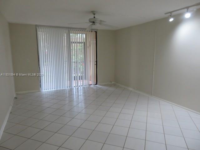 Foto del edificio - 8005 SW 107th Ave