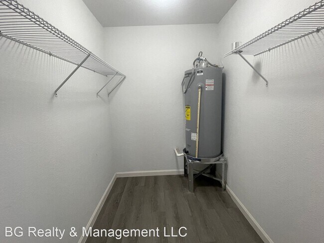 Building Photo - 1 br, 1 bath House - 909 Mulberry Street 7
