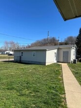 Building Photo - 10797 Huntington Rd