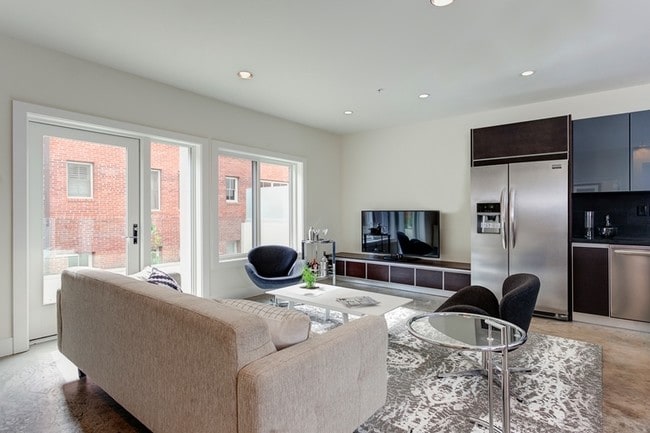Interior Photo - Los Robles