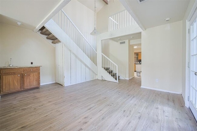 Building Photo - 4726 N Cashel Cir