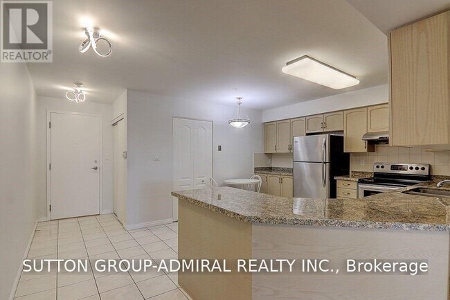 Photo du bâtiment - 850 Steeles Ave W