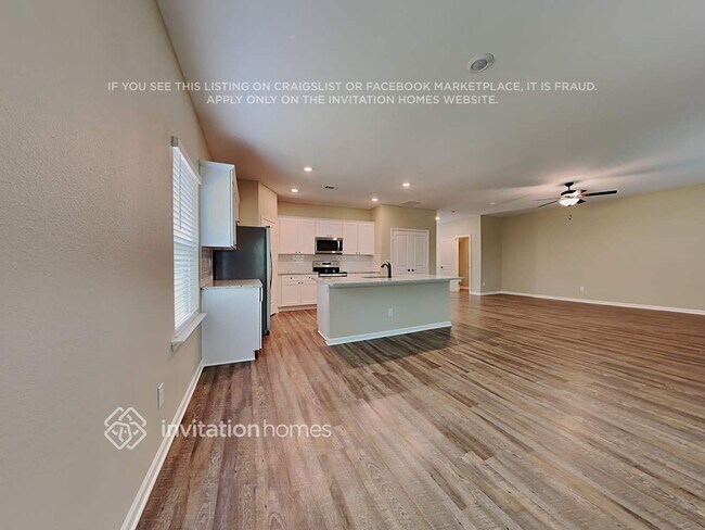Building Photo - 442 Samara Ct