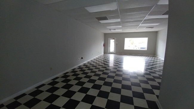 Foto del edificio - 1680 S New Hope Rd