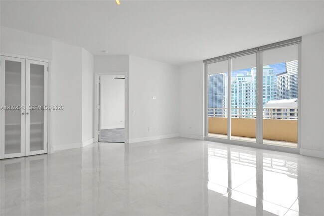 Foto del edificio - 808 Brickell Key Dr