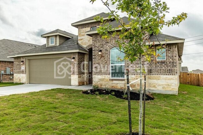 Foto del edificio - 1815 Sadie Lark Ln