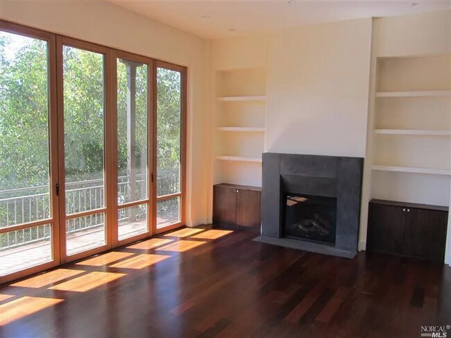 Foto del edificio - 57 Indian Rock Rd