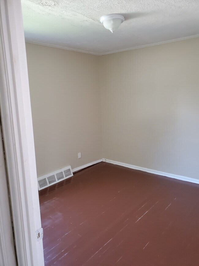 Building Photo - 3BDRM HOUSE FOR RENT