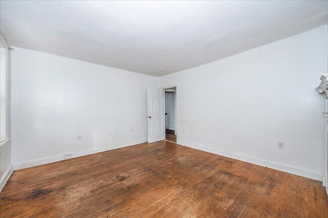 Foto del edificio - 124-2 East Ave