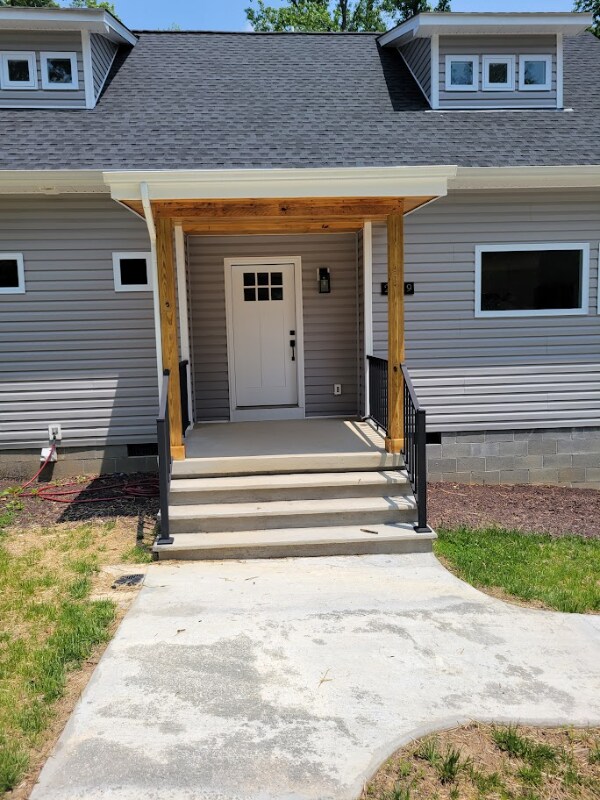 Building Photo - 2669 Central Ave