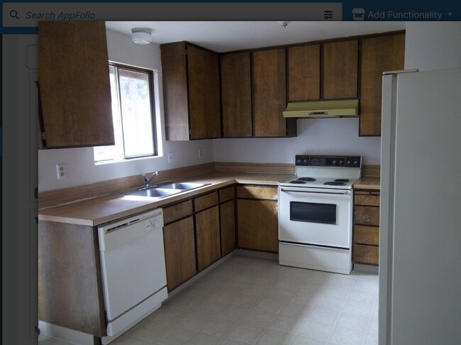 Foto del edificio - 108-31-41 Thurston Duplex, Bend