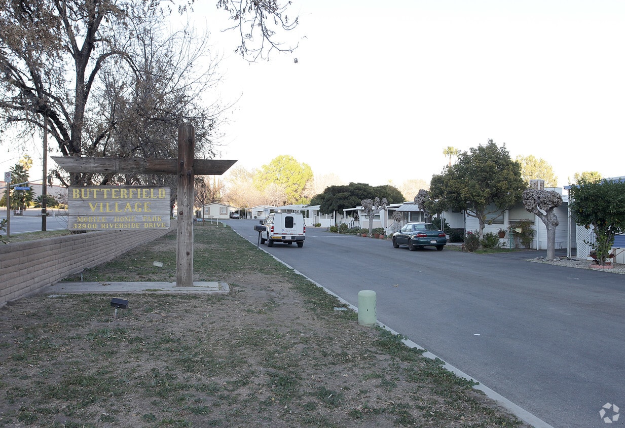 Butterfield Village Mobile Hm. Pk. Apartments in Lake Elsinore, CA