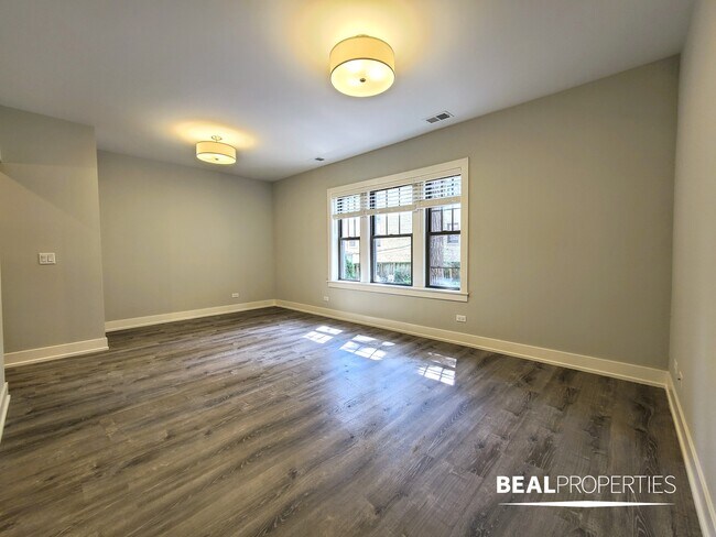 Building Photo - 1145 Maple Ave
