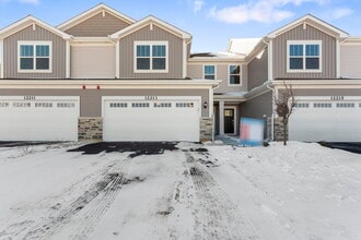 Building Photo - 12213 Dodwell St